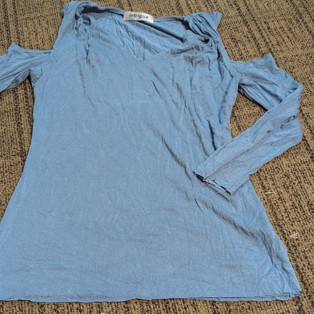 Intrigue Women's Elegant Blue Cold Shoulder Tunic